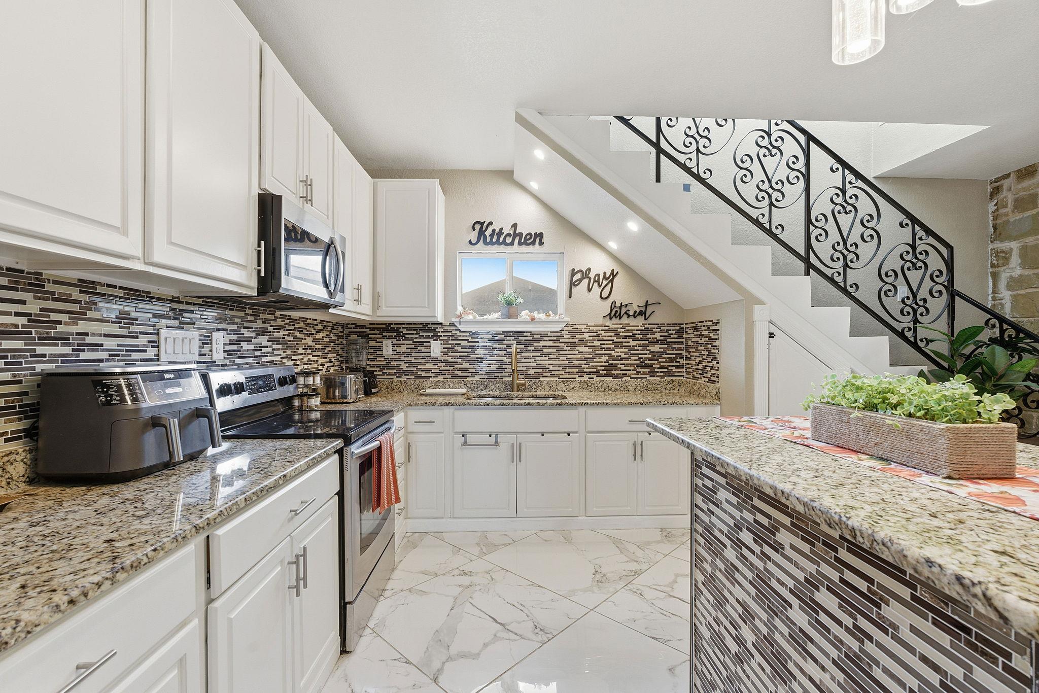 169 Ridgetop Road Buda TX 78610