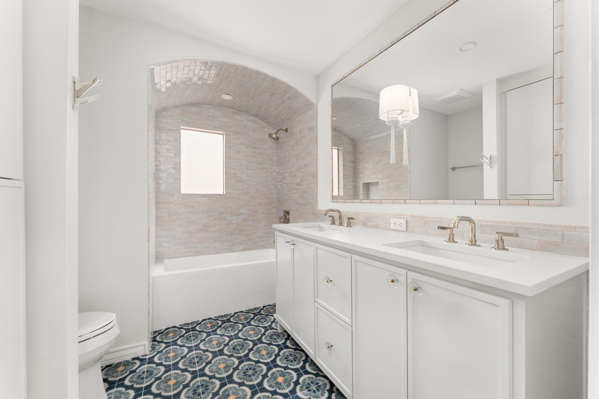 4622 Lake View Drive Austin TX 78731