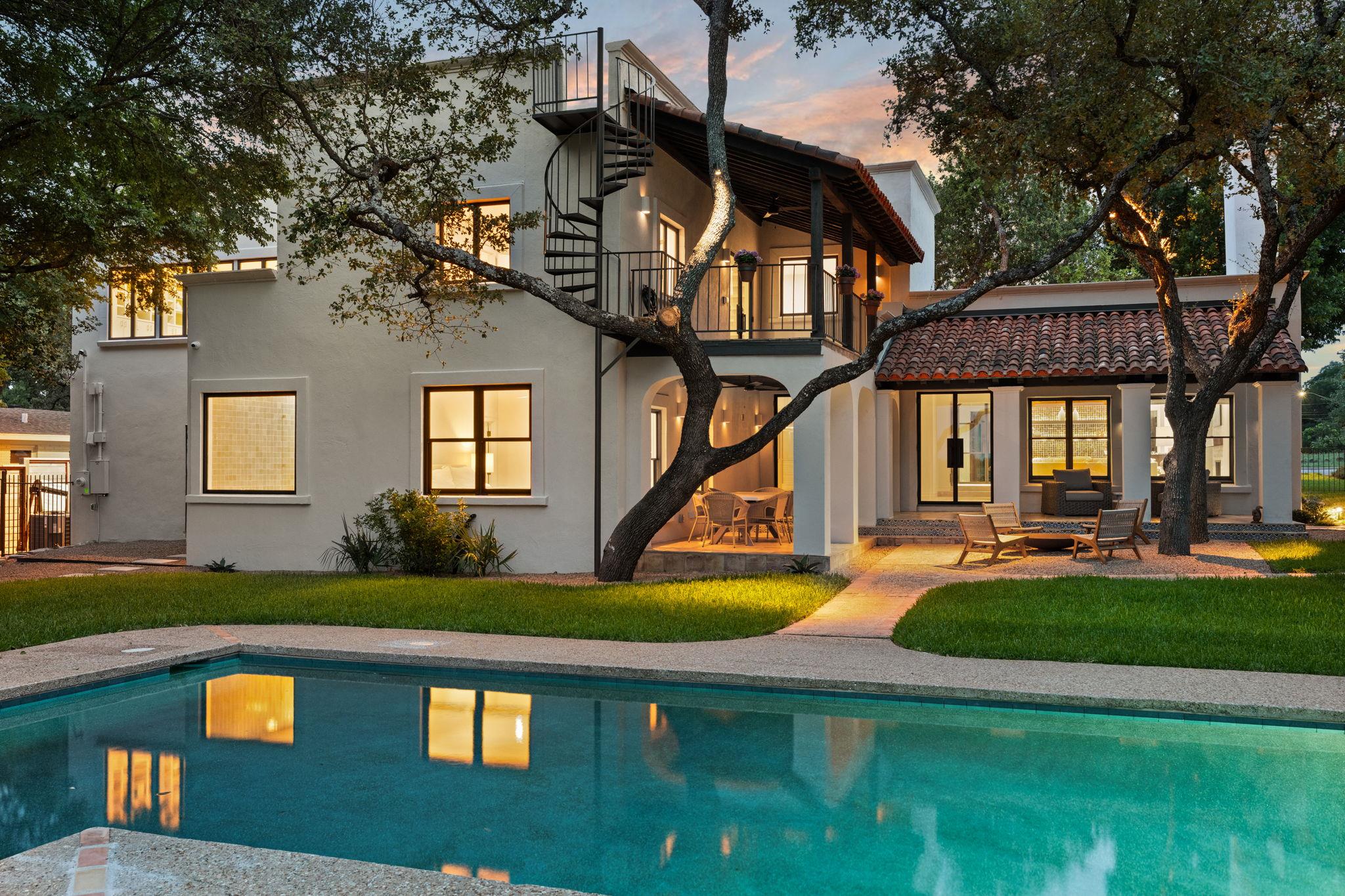 4622 Lake View Drive Austin TX 78731