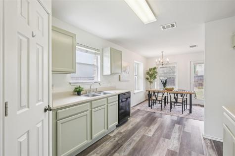 326 Covent Drive Kyle TX 78640