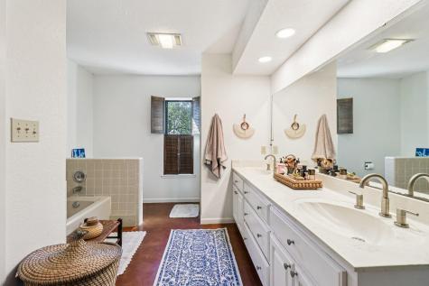 205 Northwood Hills Drive Fredericksburg TX 78624