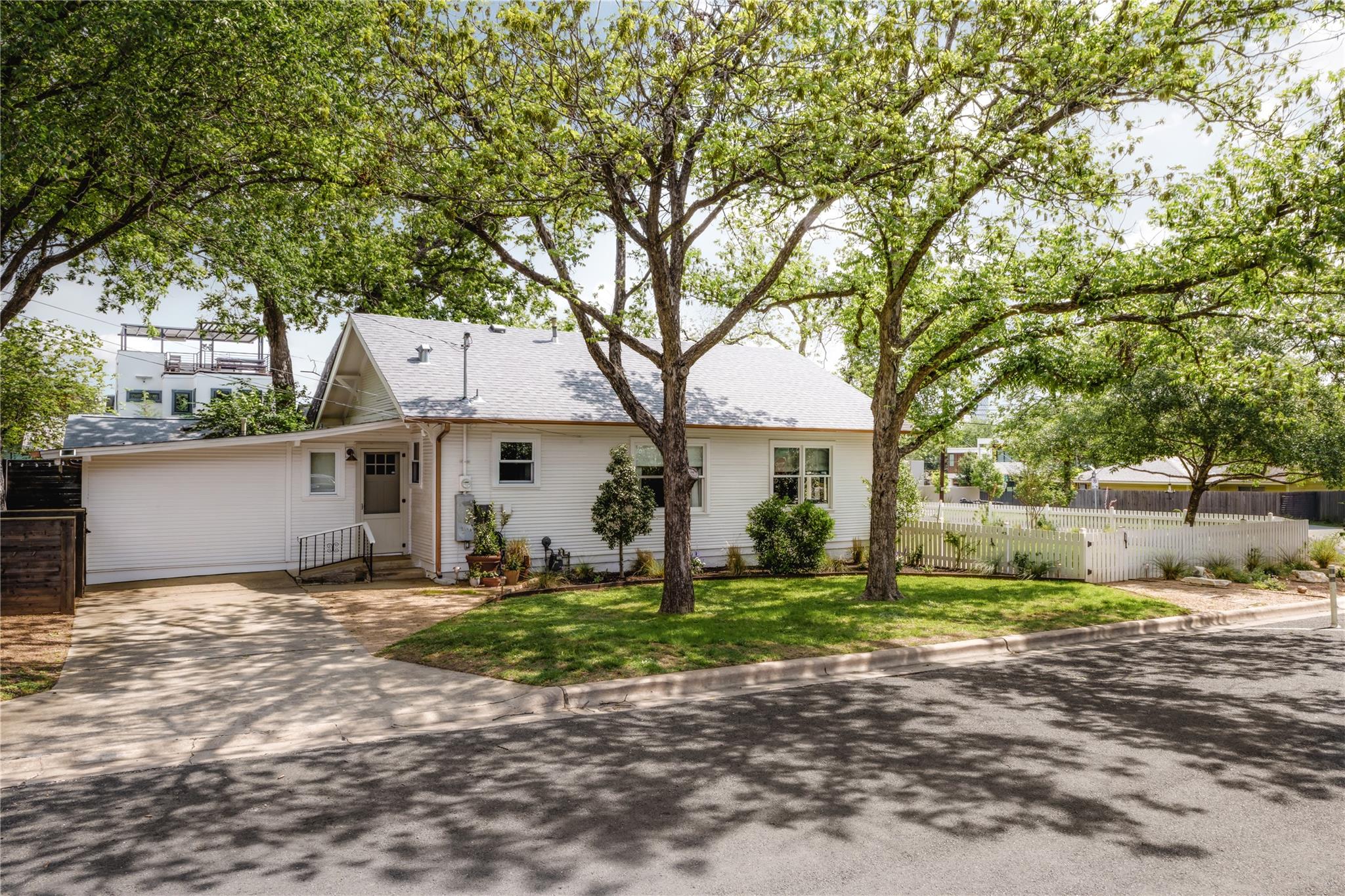 1504 Bluebonnet Lane Austin TX 78704