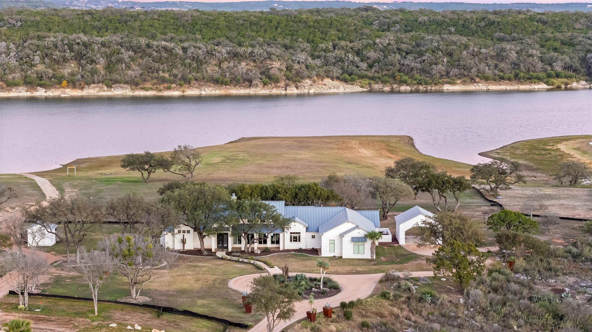 151 Creek Hollow Way Spicewood TX 78669