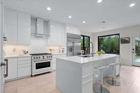 6729 Hansa Loop Austin TX 78739