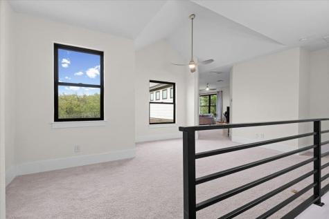 6729 Hansa Loop Austin TX 78739