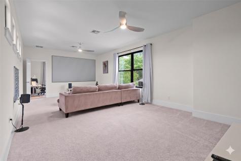 6729 Hansa Loop Austin TX 78739