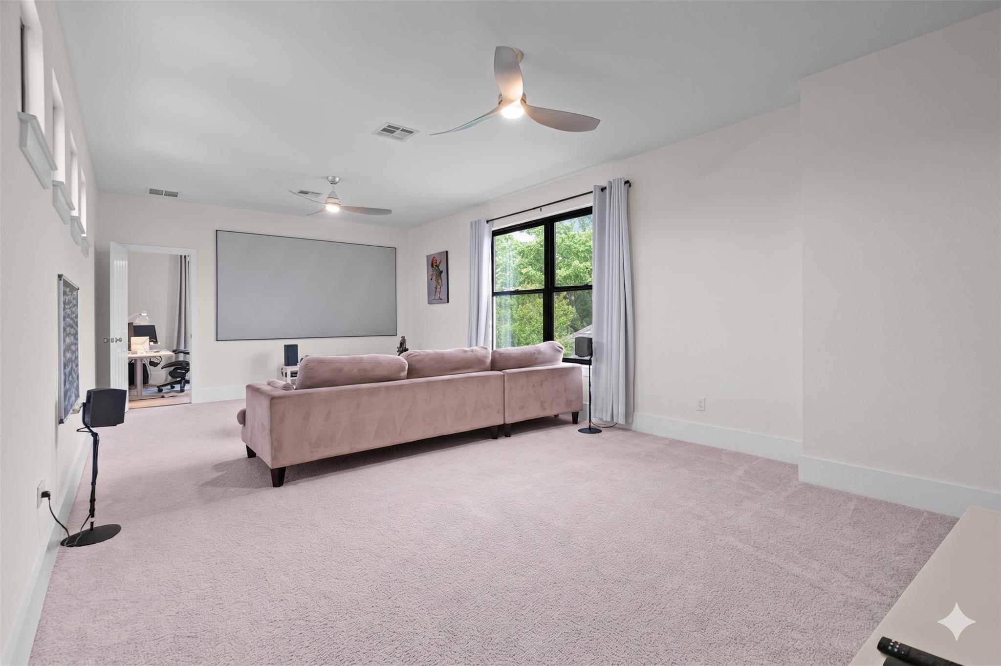 6729 Hansa Loop Austin TX 78739