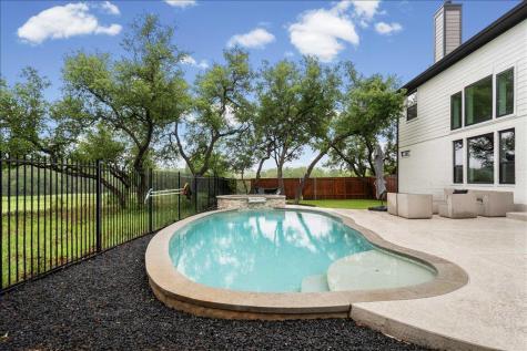 6729 Hansa Loop Austin TX 78739