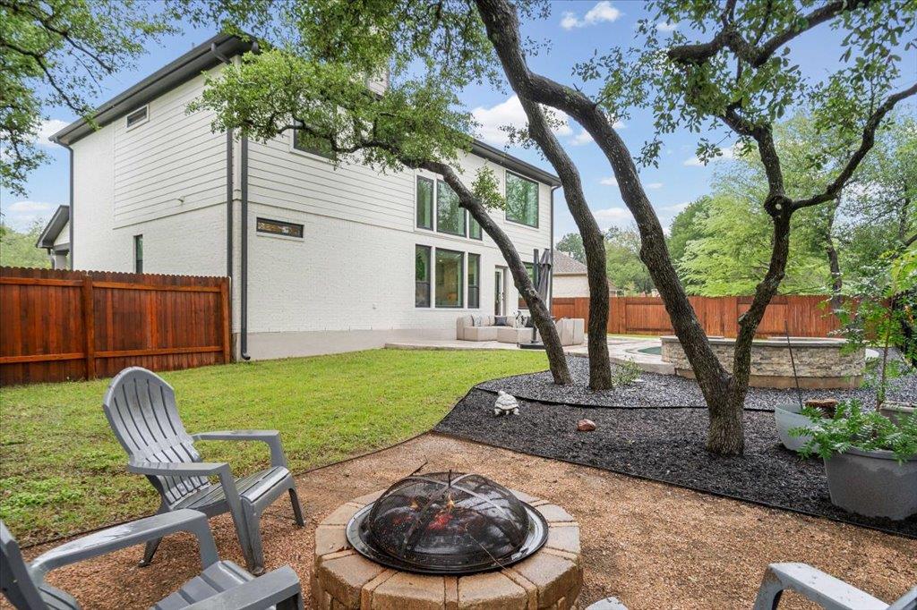 6729 Hansa Loop Austin TX 78739