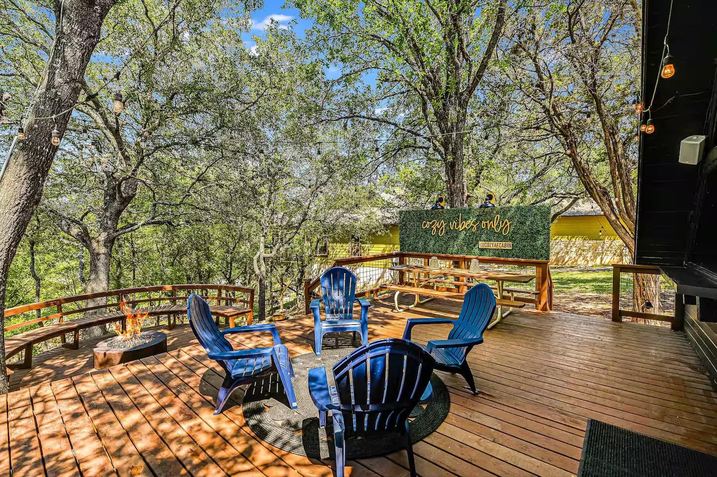 25404 Cove Drive Spicewood TX 78669