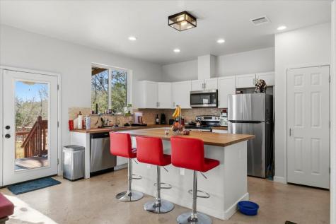 209 Iva Lane Bastrop TX 78602