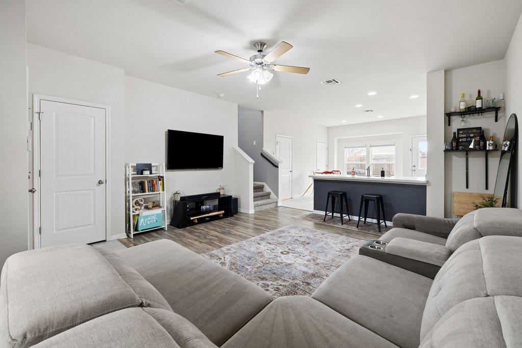 1058 Sand Post Place San Marcos TX 78666