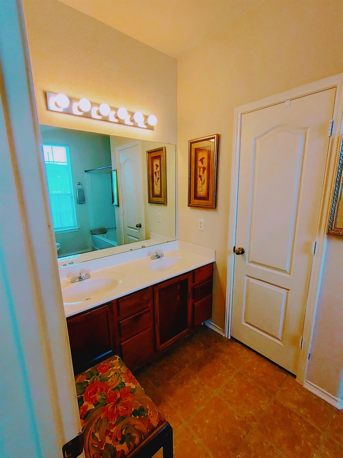 1844 Bayland Street Round Rock TX 78664
