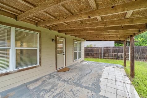 405 Thunderstorm Avenue Lockhart TX 78644
