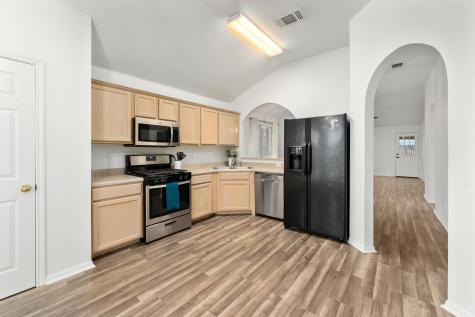 405 Thunderstorm Avenue Lockhart TX 78644