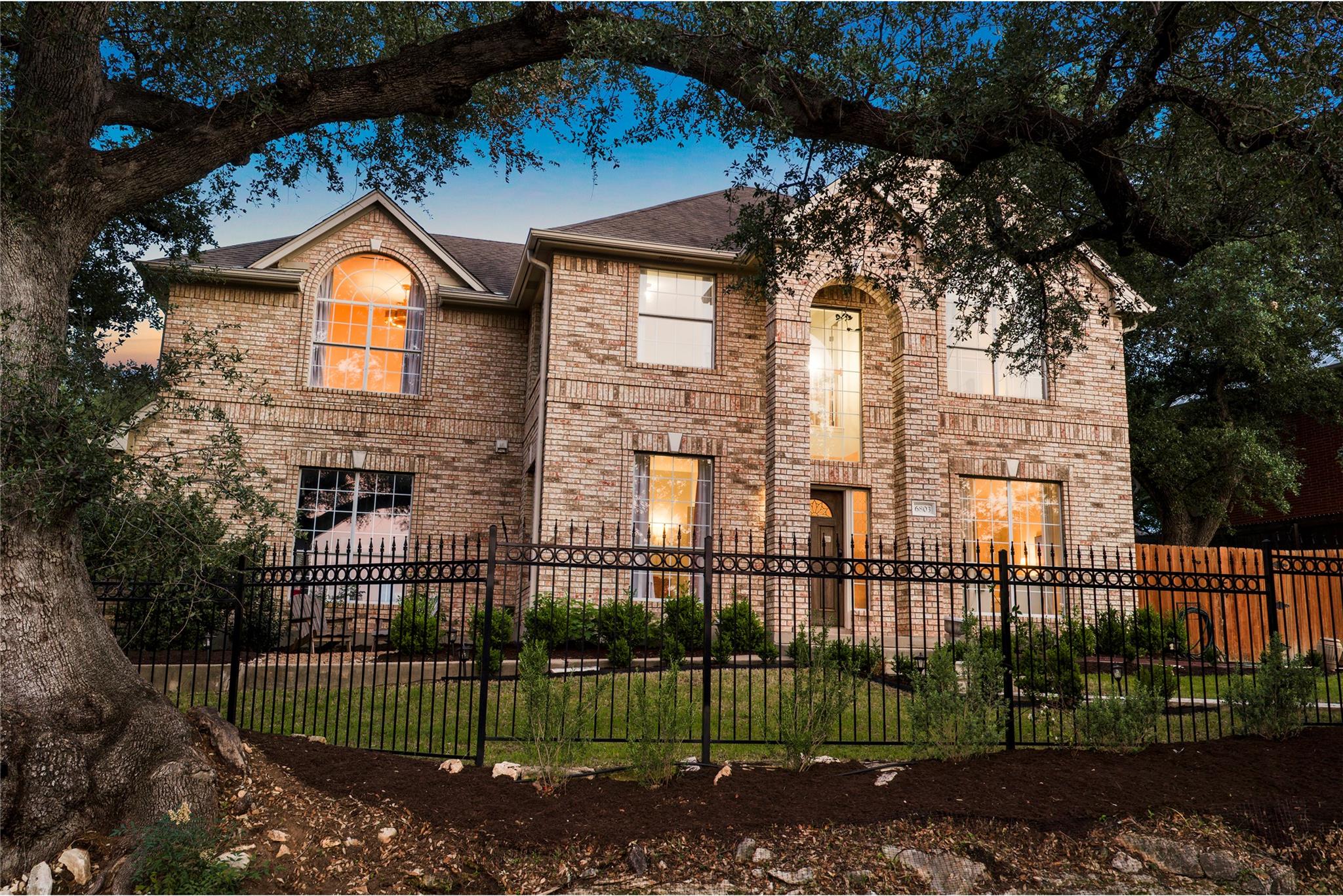 6803 Breezy Pass Austin TX 78749