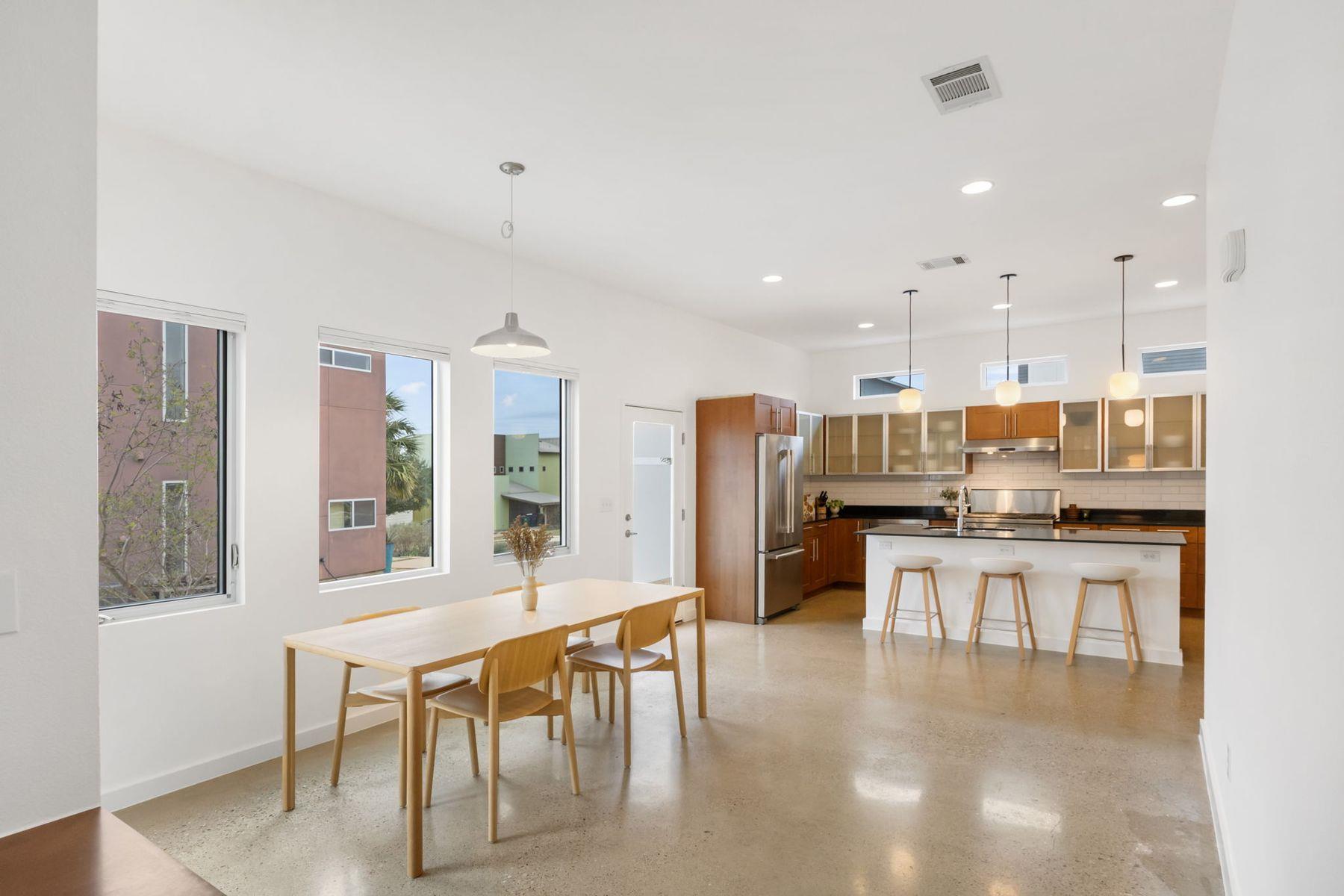 5421 Agatha Circle Austin TX 78724