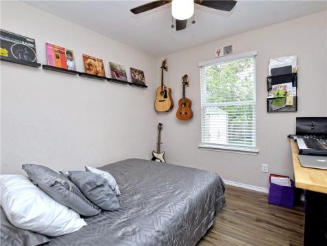 504 W 2nd Street Elgin TX 78621