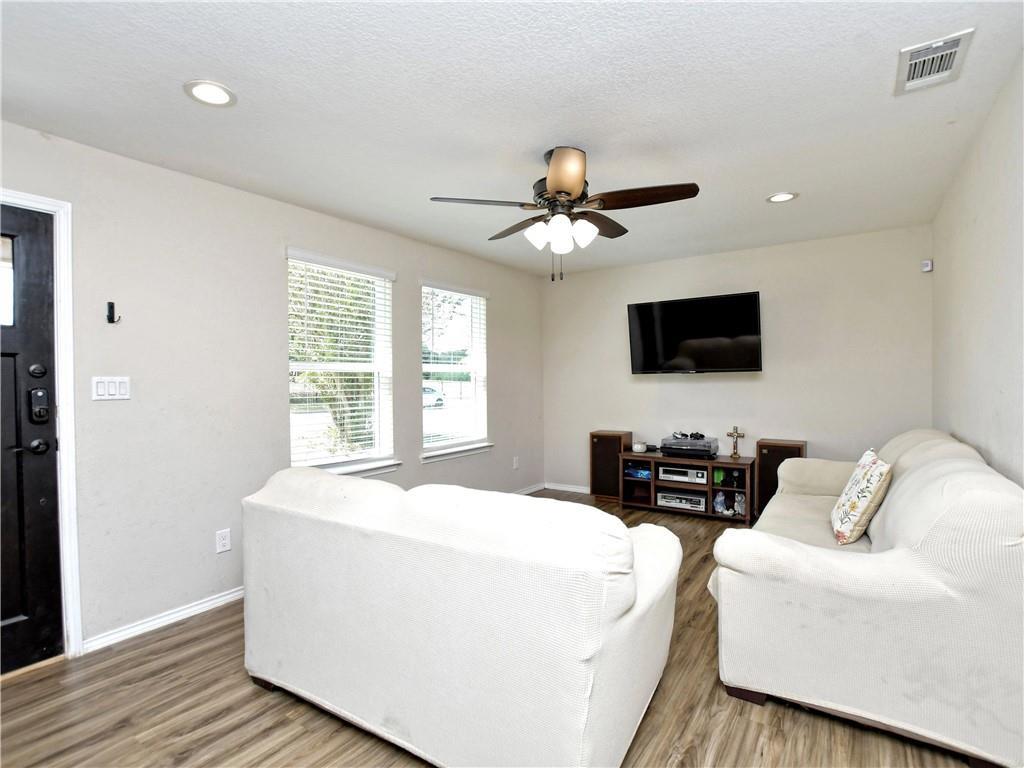 504 W 2nd Street Elgin TX 78621