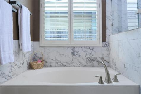 22325 Rock Wren Road Spicewood TX 78669