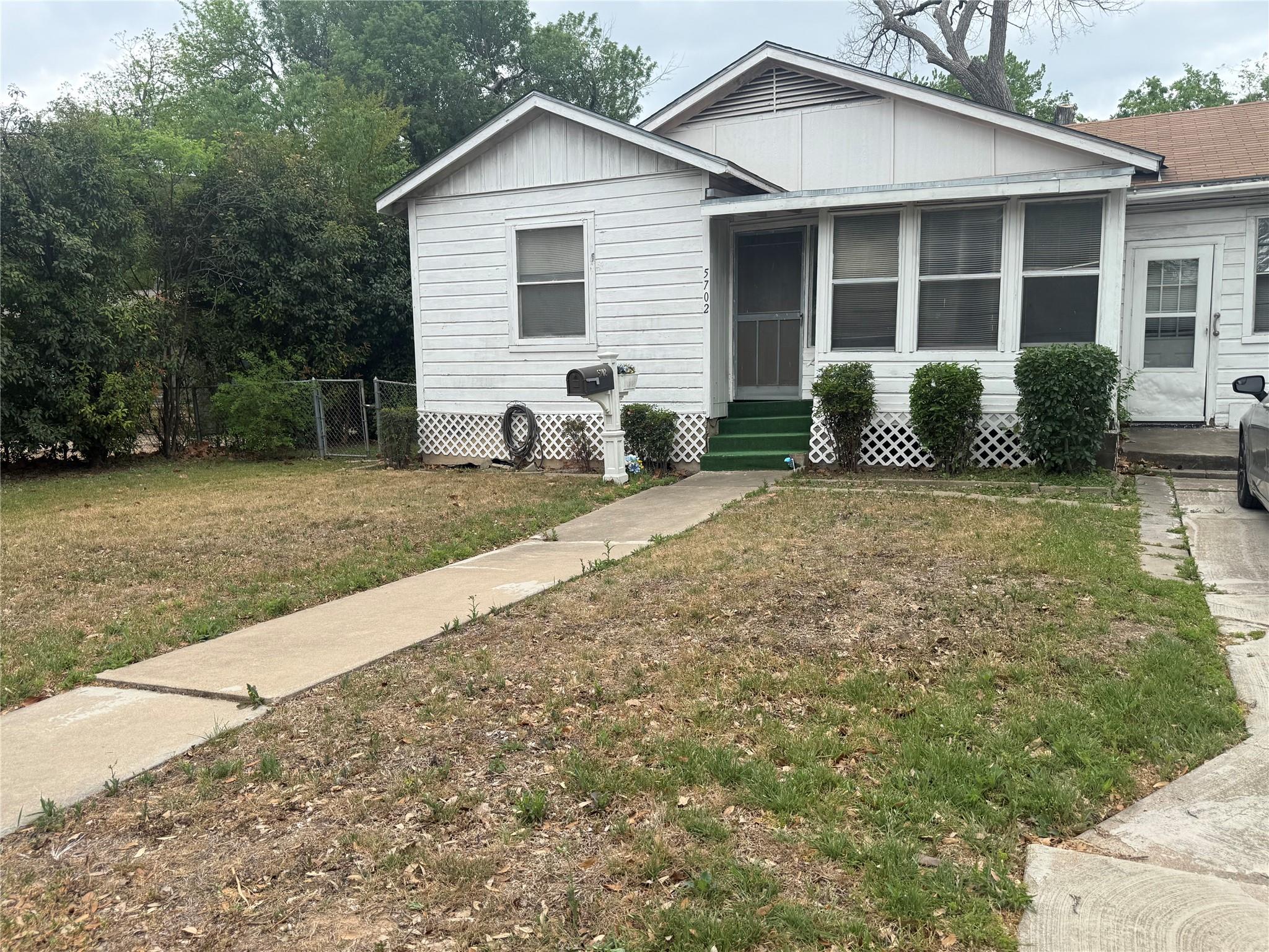 5702 Duval Street Austin TX 78752