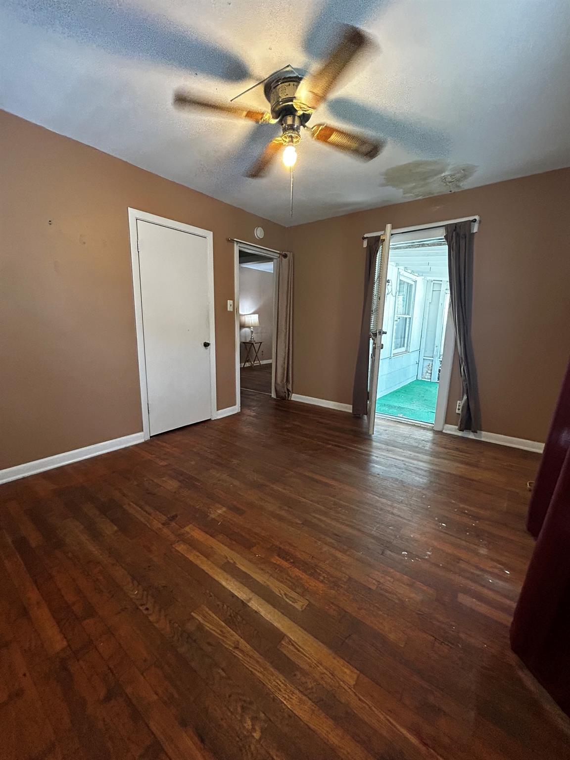 5702 Duval Street Austin TX 78752