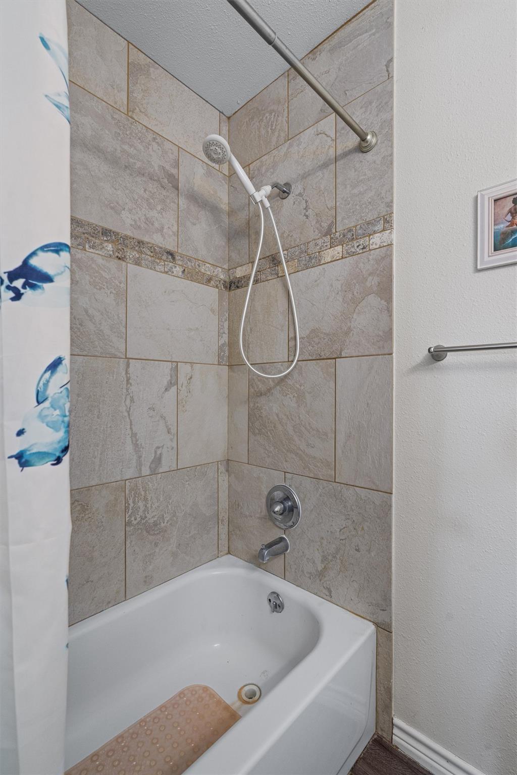 400 E Logan Street Round Rock TX 78664