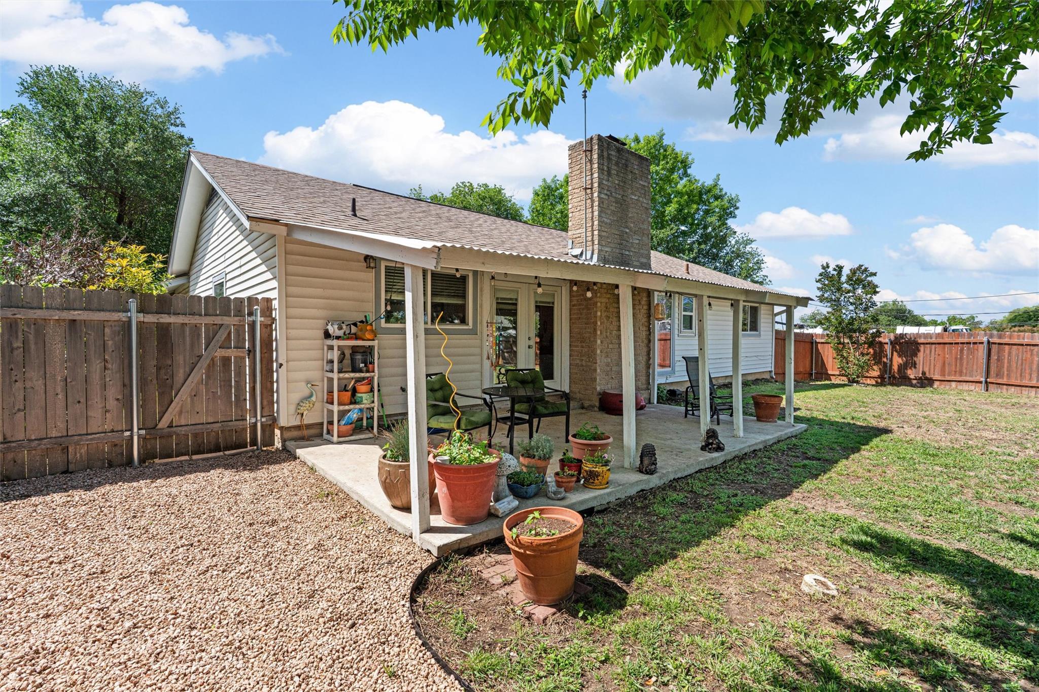 400 E Logan Street Round Rock TX 78664