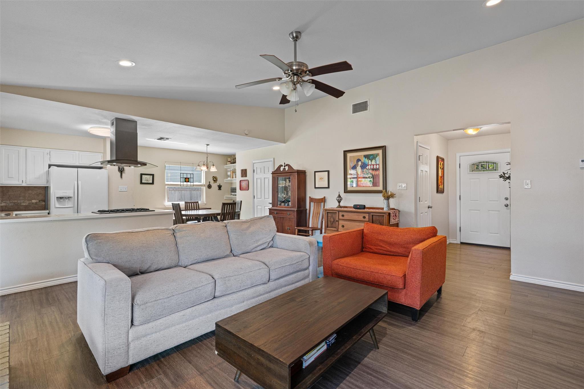400 E Logan Street Round Rock TX 78664
