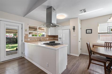 400 E Logan Street Round Rock TX 78664