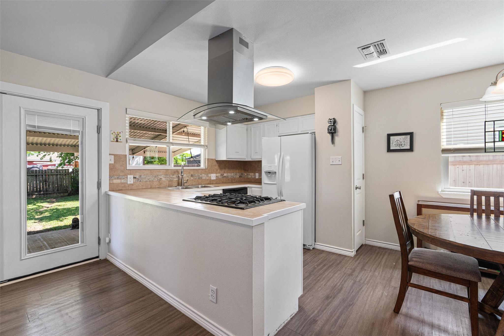400 E Logan Street Round Rock TX 78664