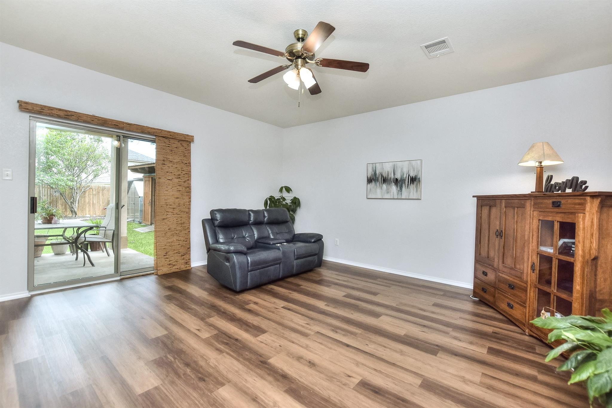 4913 Woodstock Drive Georgetown TX 78633