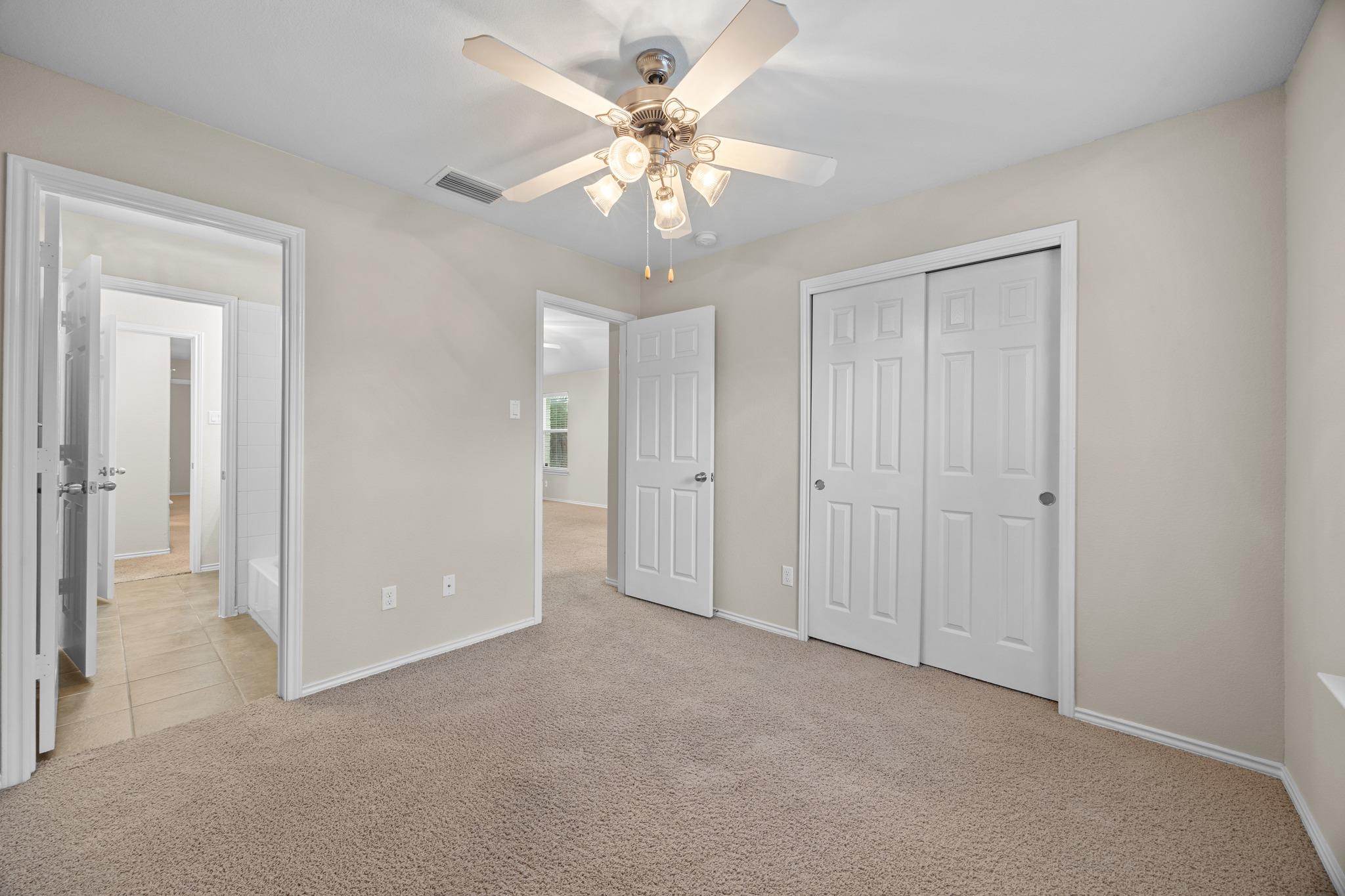 418 Nottingham Loop Kyle TX 78640