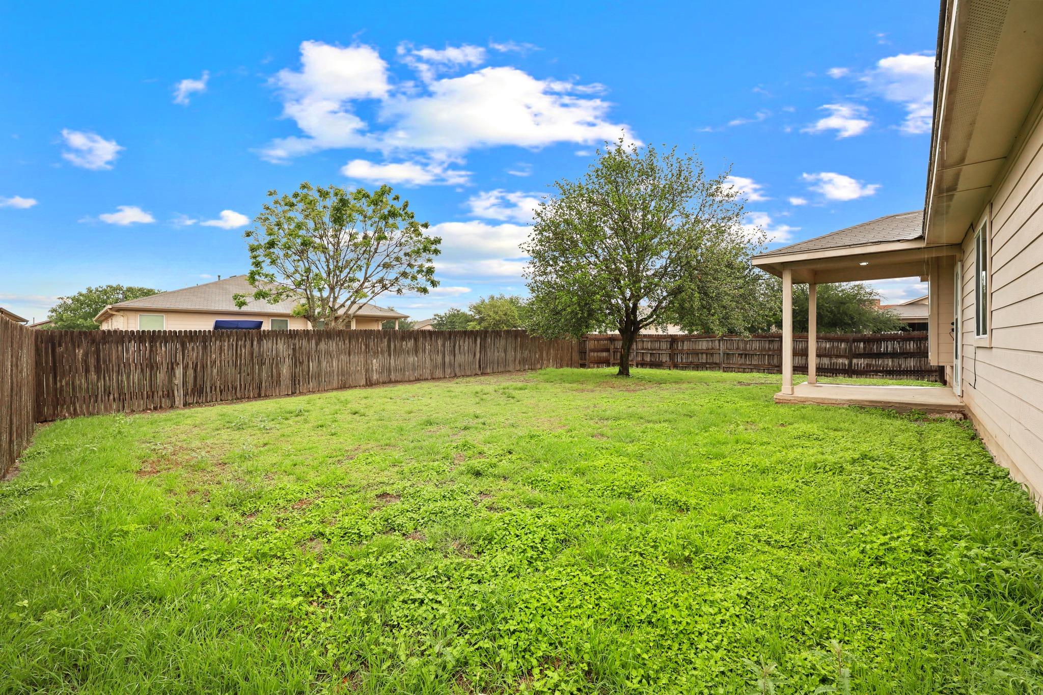418 Nottingham Loop Kyle TX 78640