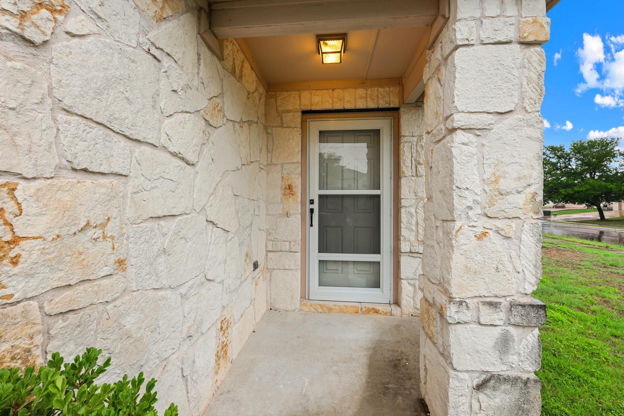 418 Nottingham Loop Kyle TX 78640