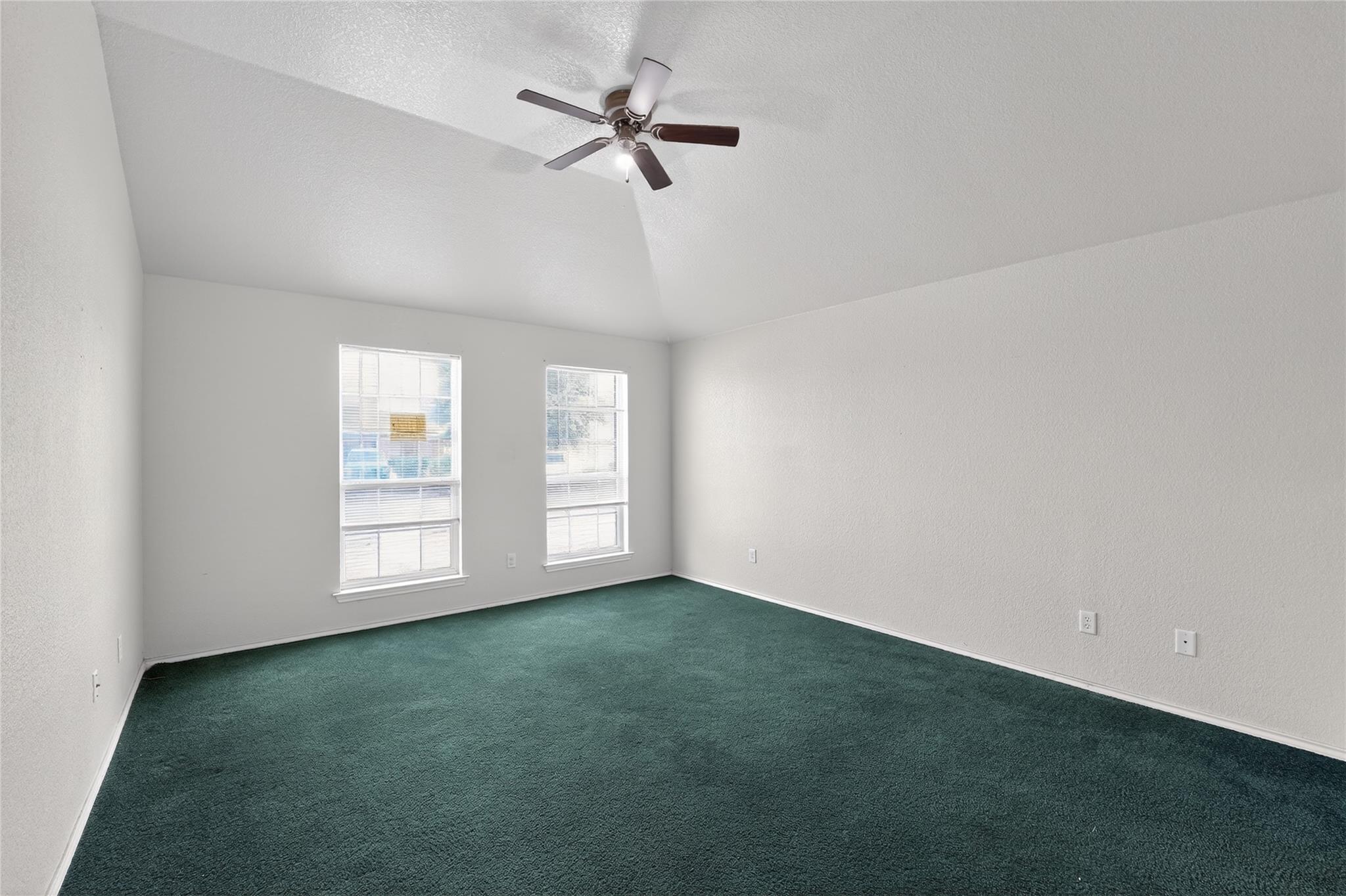 152 Eagle Drive Luling TX 78648