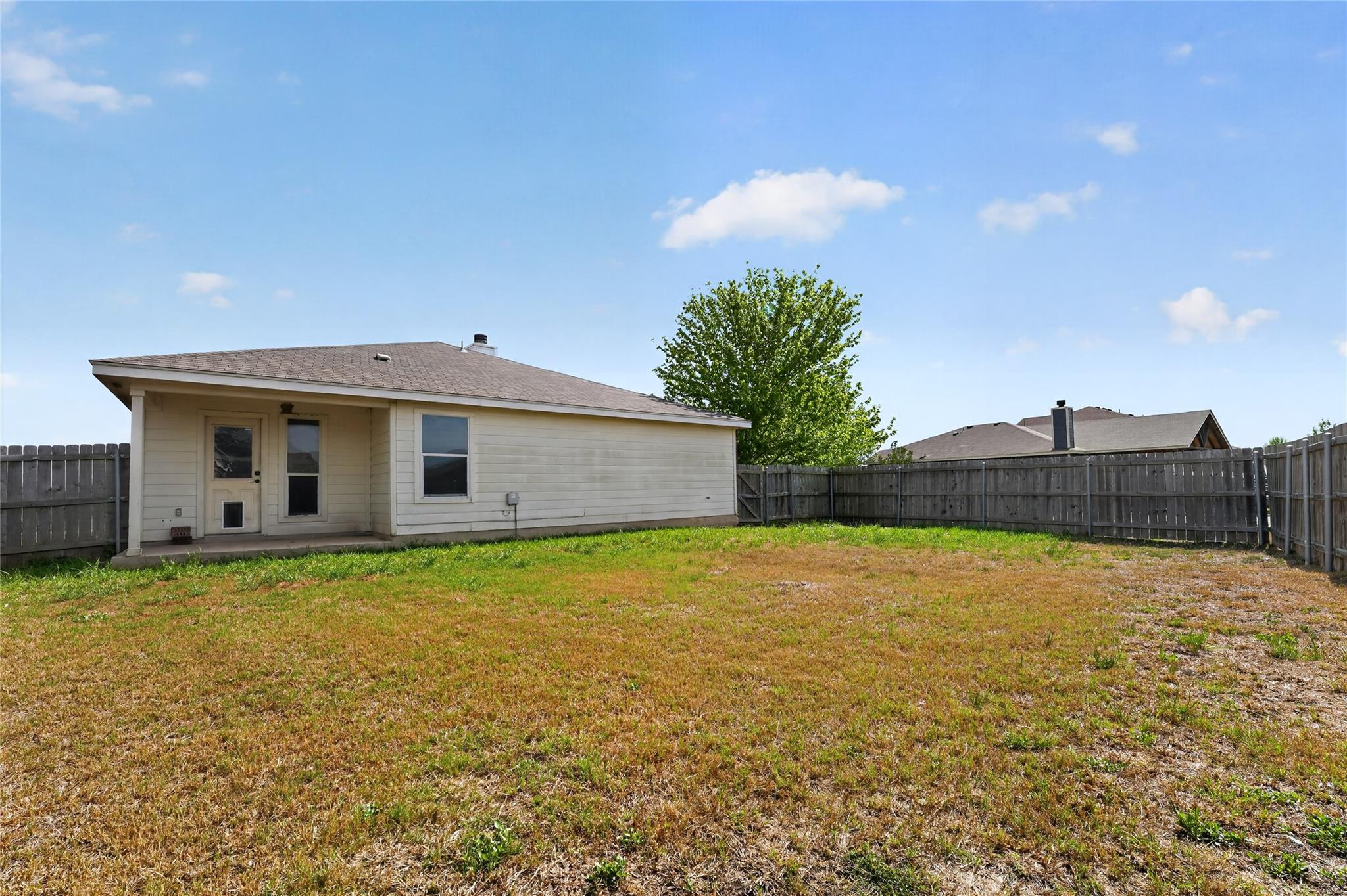 152 Eagle Drive Luling TX 78648