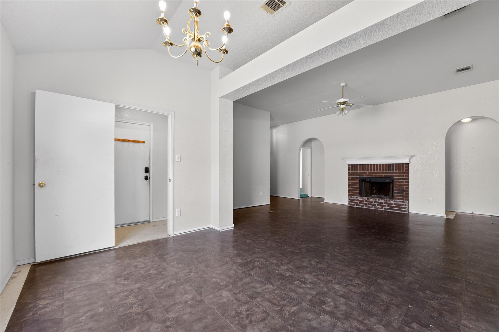 152 Eagle Drive Luling TX 78648
