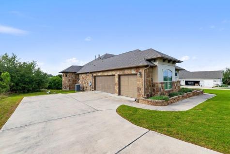 1177 Bluff Woods Drive Driftwood TX 78619