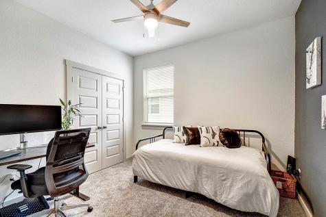 228 Greens Bayou Trail Hutto TX 78634