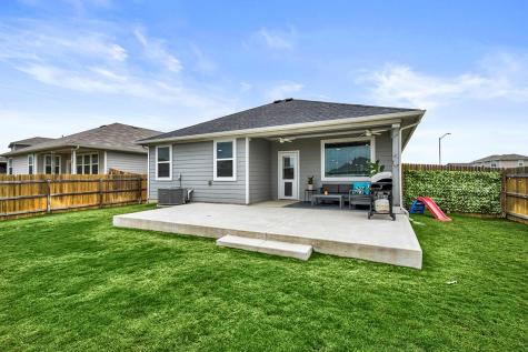 228 Greens Bayou Trail Hutto TX 78634