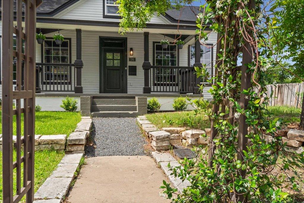 1201 S Garden Street Austin TX 78702