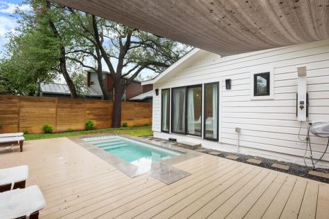 207 El Paso Street Austin TX 78704