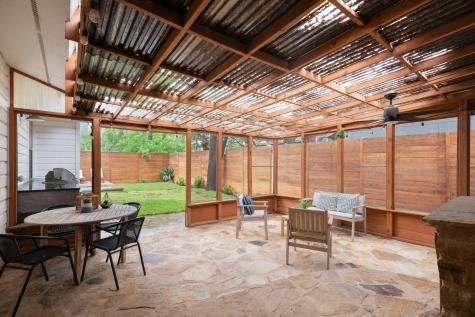 207 El Paso Street Austin TX 78704