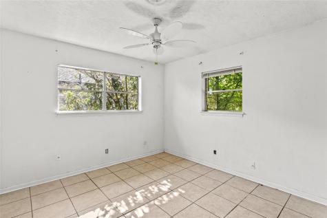 160 Gaeke Street Giddings TX 78942