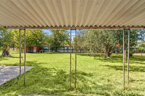 160 Gaeke Street Giddings TX 78942