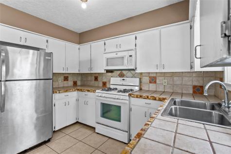 160 Gaeke Street Giddings TX 78942