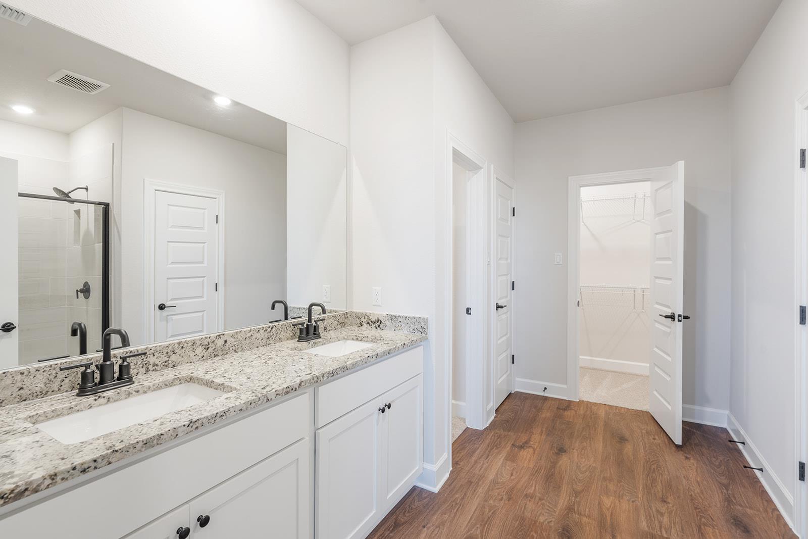 513 W Luna Blue Lane Jarrell TX 76537