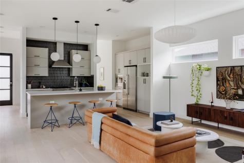4425 Jinx Avenue Austin TX 78745