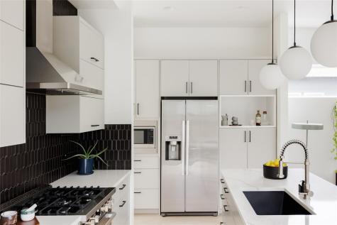 4425 Jinx Avenue Austin TX 78745